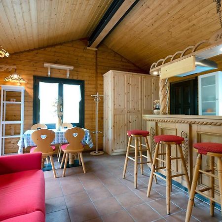 Margherita Camping & Resort Грессоне-Сен-Жан Екстер'єр фото