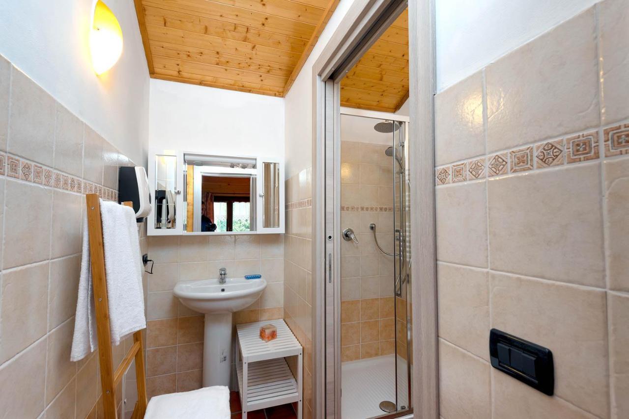 Margherita Camping & Resort Грессоне-Сен-Жан Екстер'єр фото